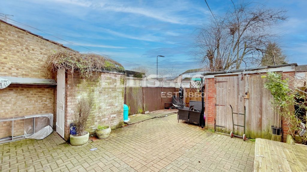 Property photo 2 of 18 Picture No. 22