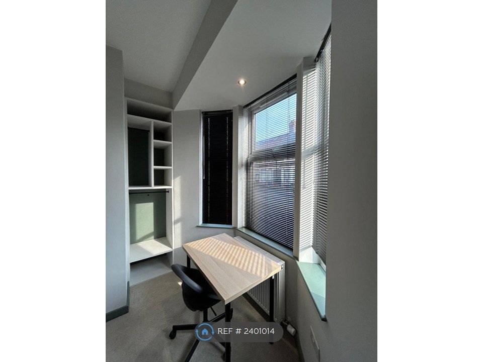 Property photo 3 of 6