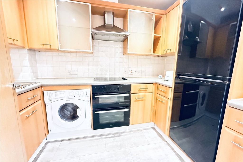 Property photo 3 of 13 Kitchen