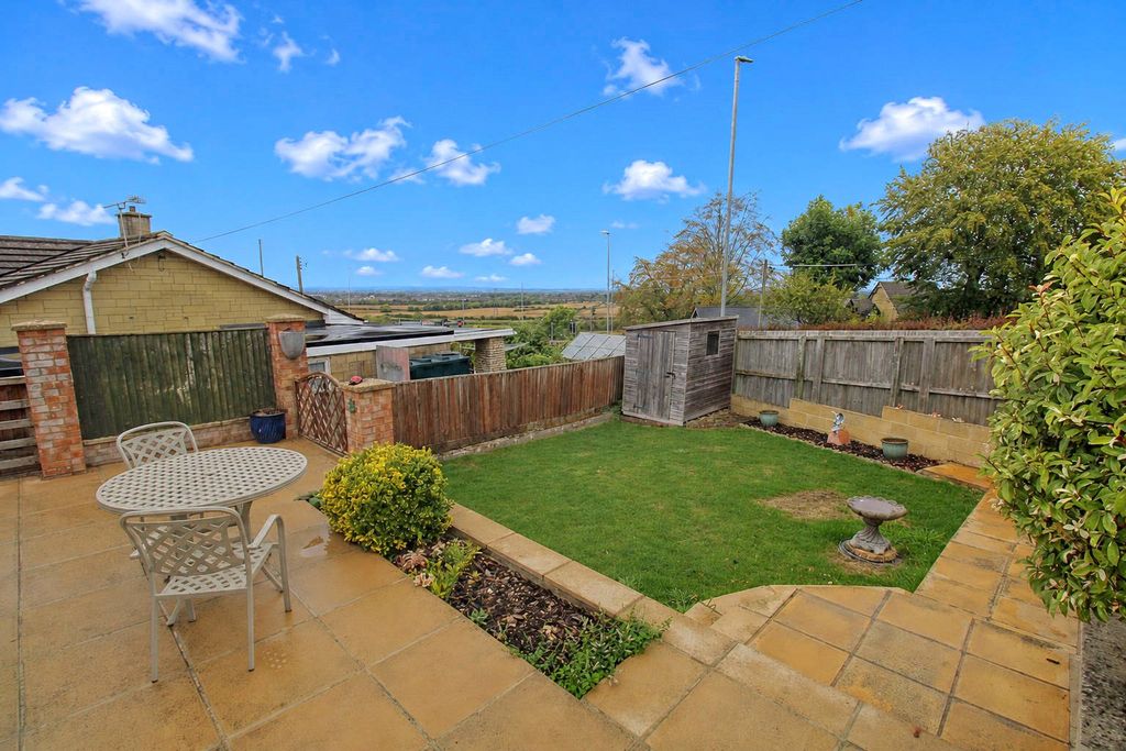 Property photo 2 of 19 Picture No. 10