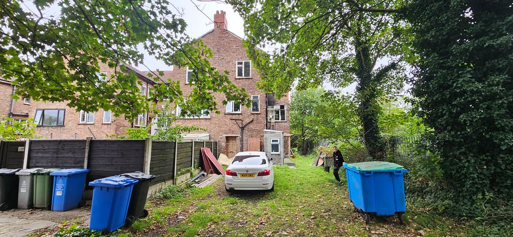 Property photo 2 of 8