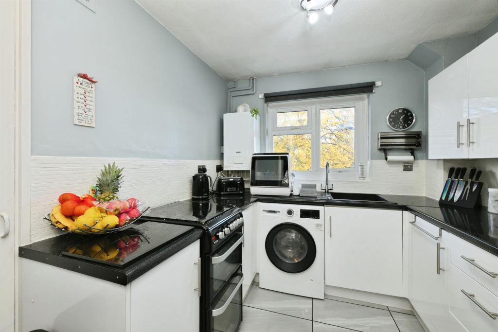 Property photo 2 of 13