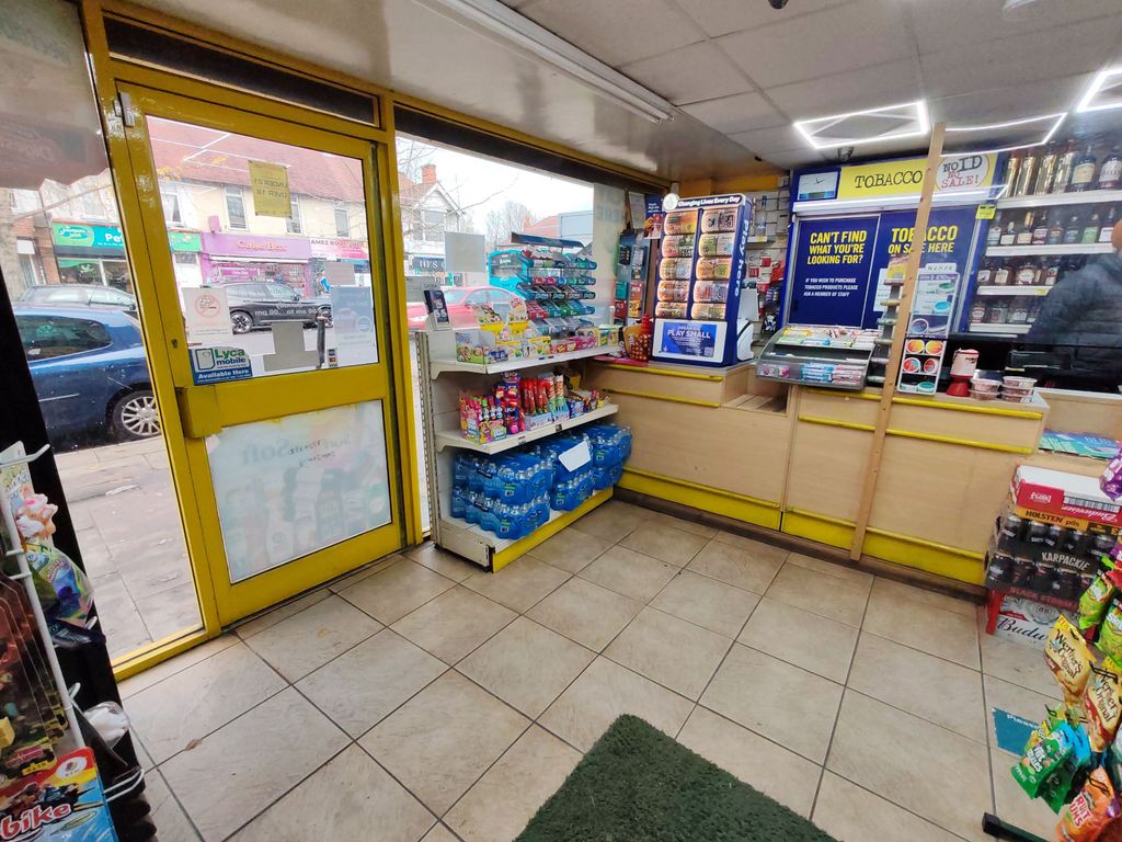 Property photo 2 of 12