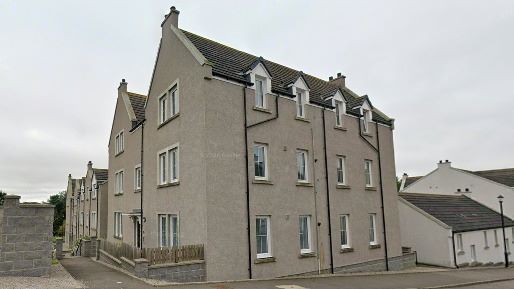 Property photo 1 of 12