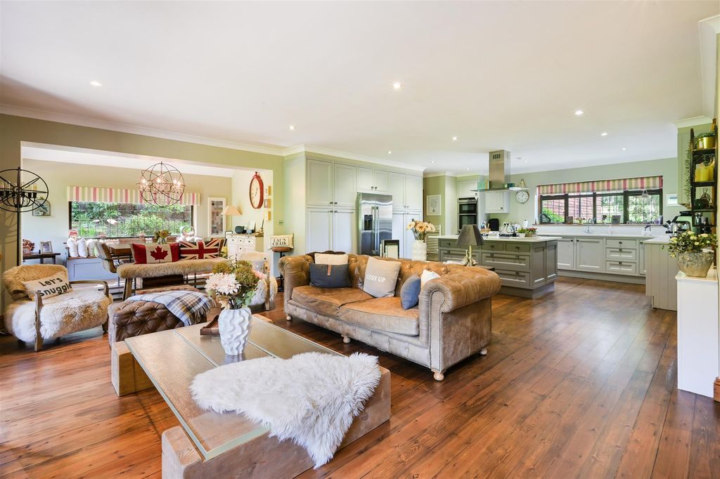 Property photo 2 of 45 Harbour Lights- (12).Jpg