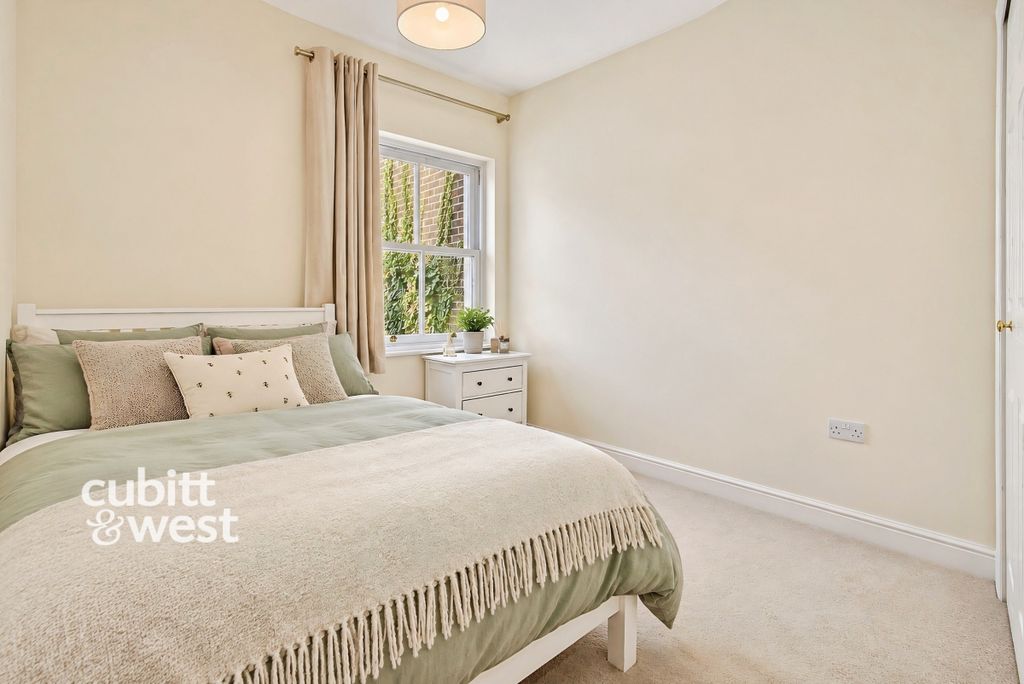 Property photo 3 of 7 626A9766-Df5717C9...