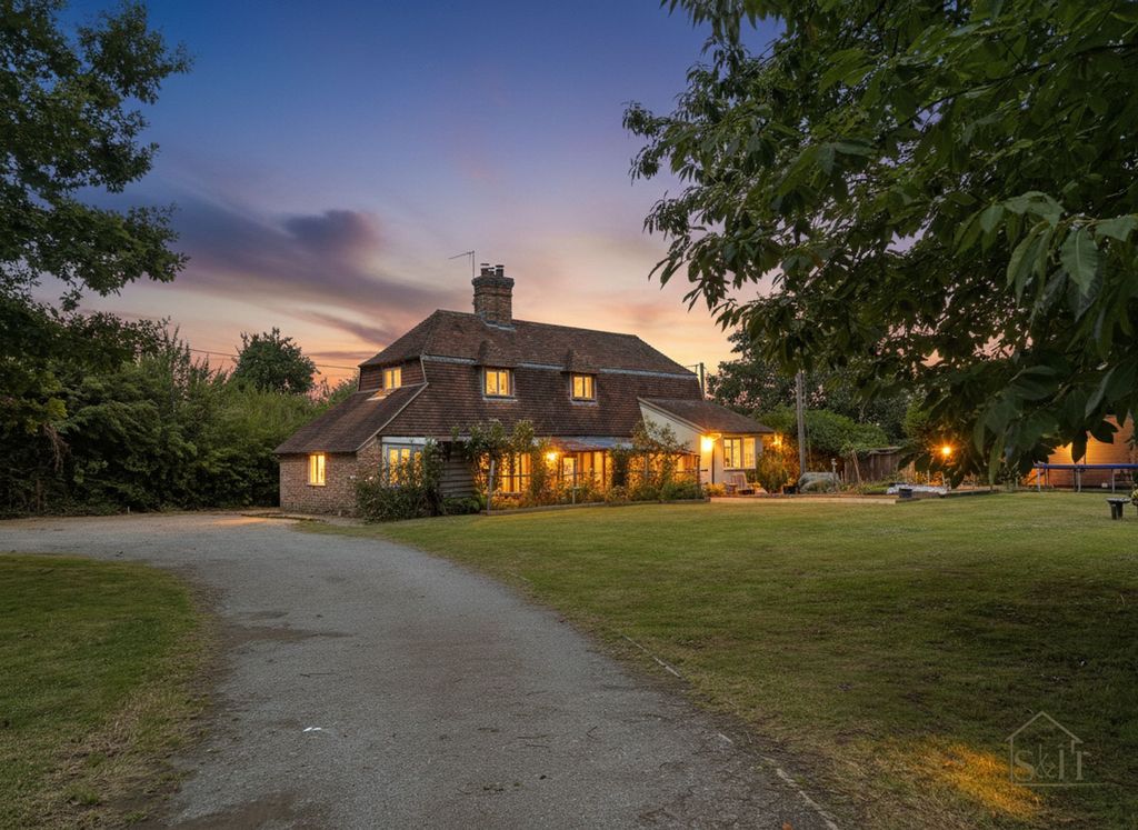 Property photo 1 of 33