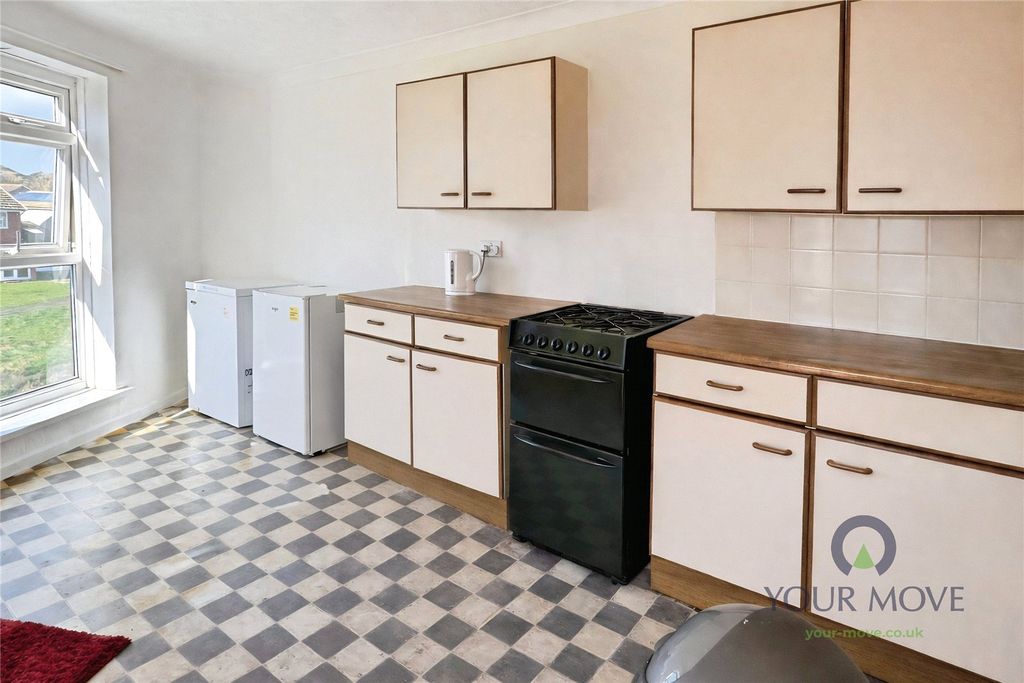 Property photo 2 of 13 Kitchen