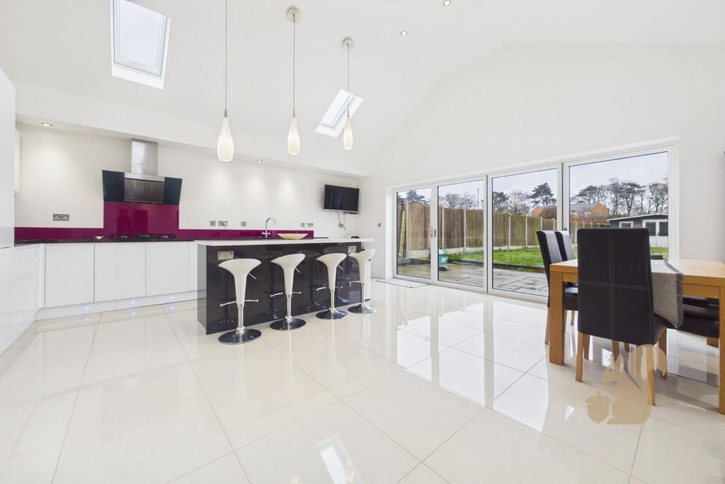 Property photo 2 of 13 Cam01254G0-Pr0401-Still014.Jpg