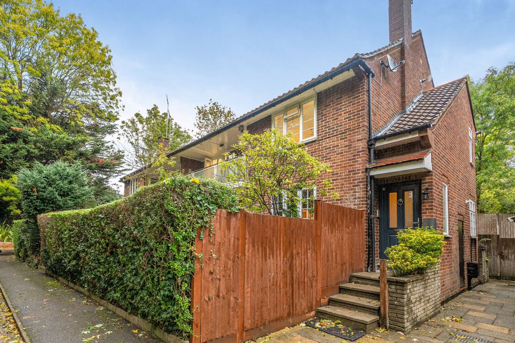 Property photo 1 of 20 External View