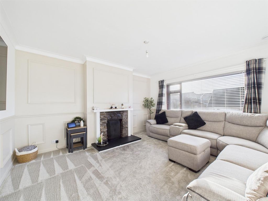 Property photo 2 of 16 Cam01486G0-Pr0928-Still001.Jpg