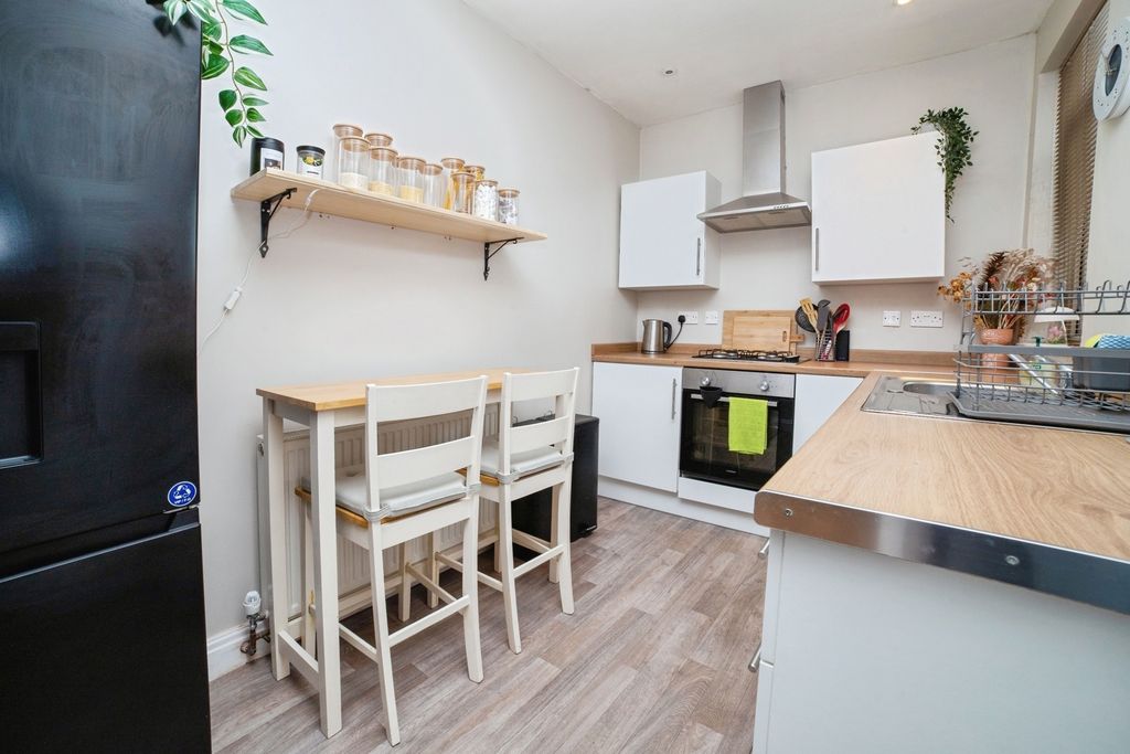 Property photo 2 of 15 Pbox-Img.Jpg