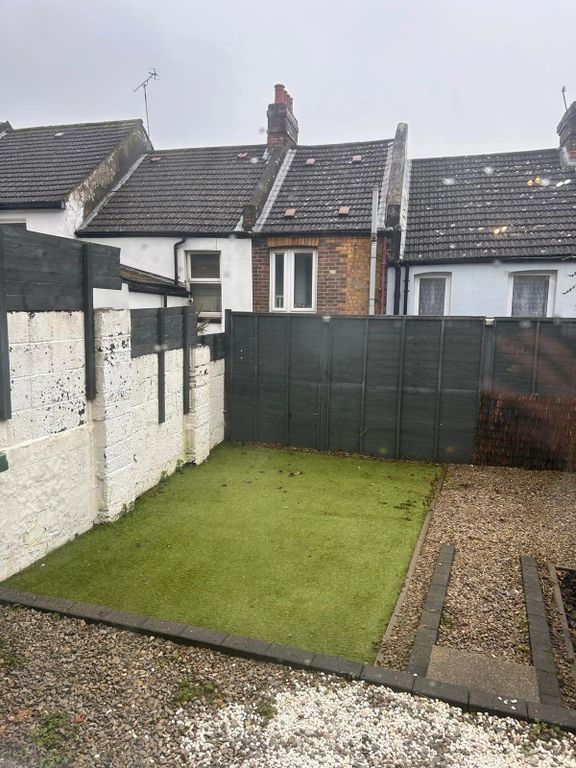 Property photo 2 of 5