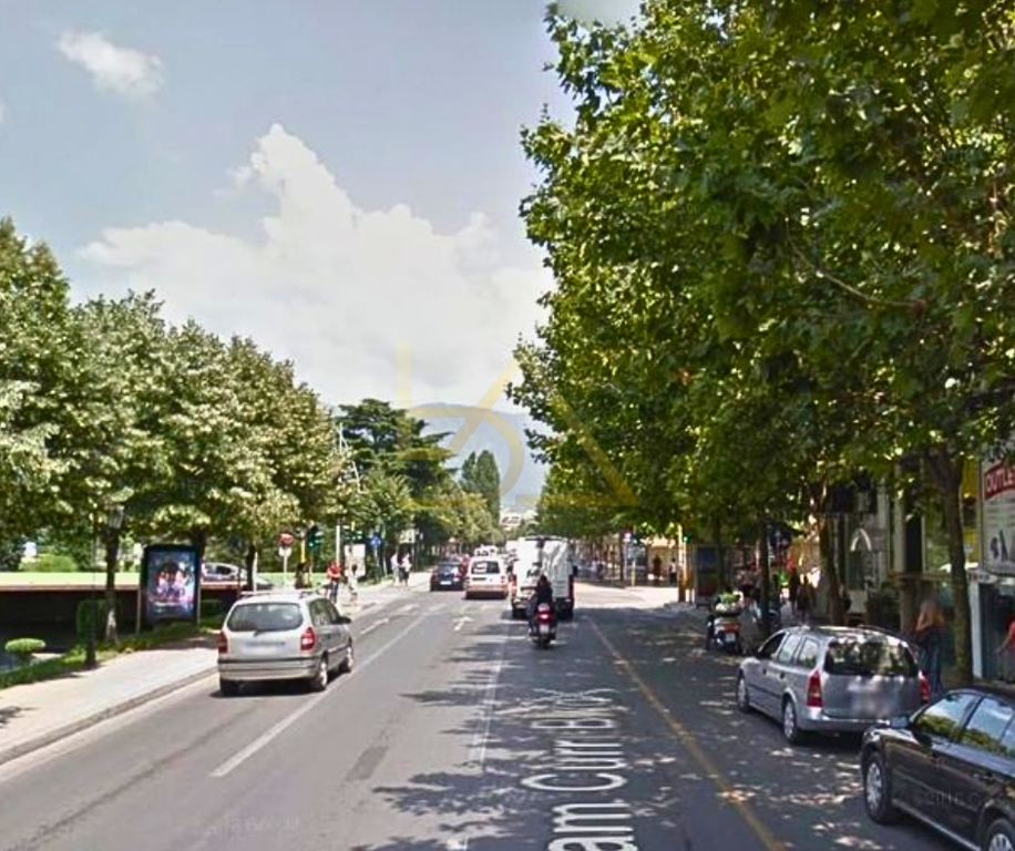 Property photo 1 of 2