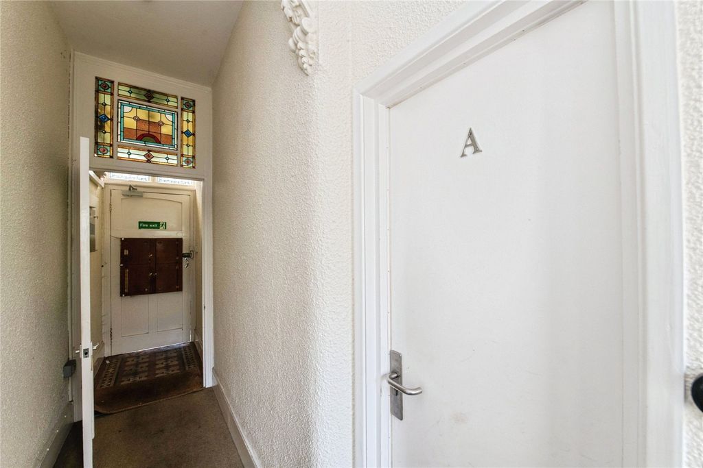 Property photo 2 of 16 Picture No. 71