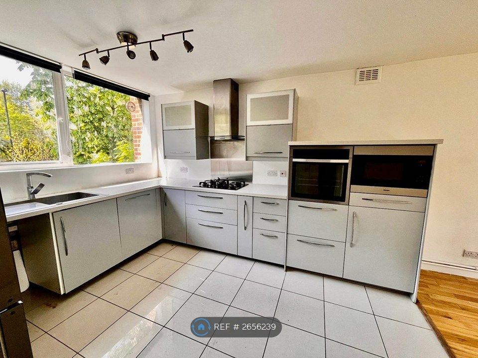 Property photo 1 of 14 Kitchen