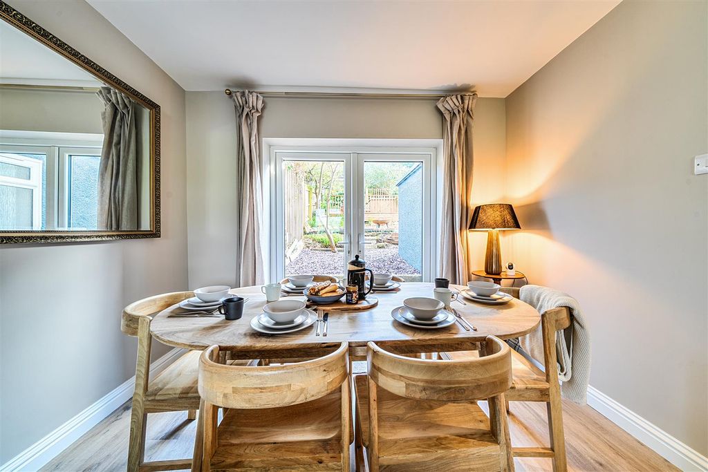 Property photo 3 of 26 1371018-13-68F7Acf6A0c92.Jpg