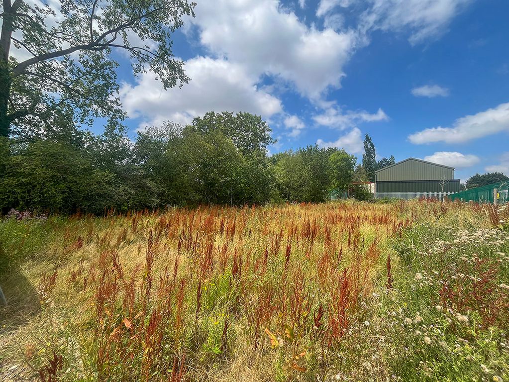 Property photo 3 of 3