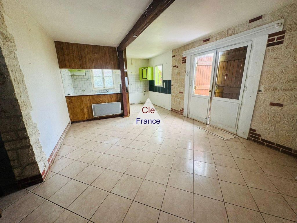 Property photo 2 of 12