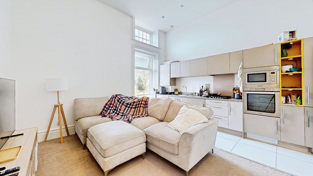 Property photo 2 of 7 Pbox-Img.Jpg