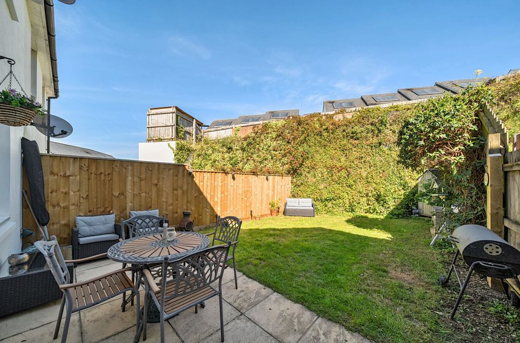 Property photo 2 of 24 1449452-3-69Ea5F8...