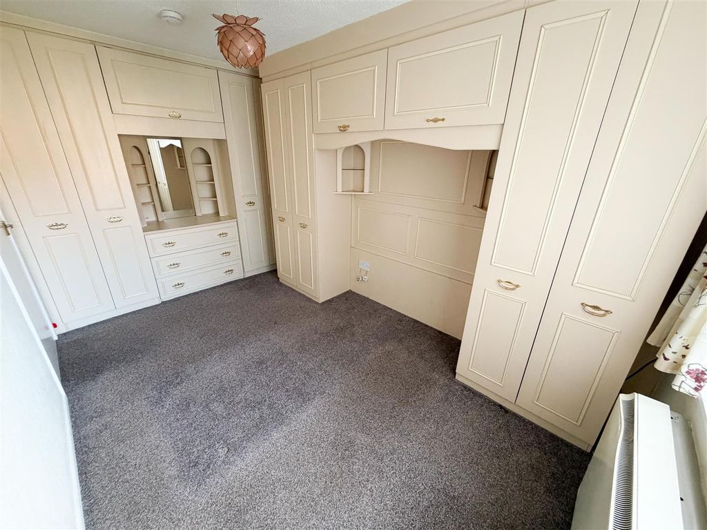 Property photo 3 of 8 Bedroom One