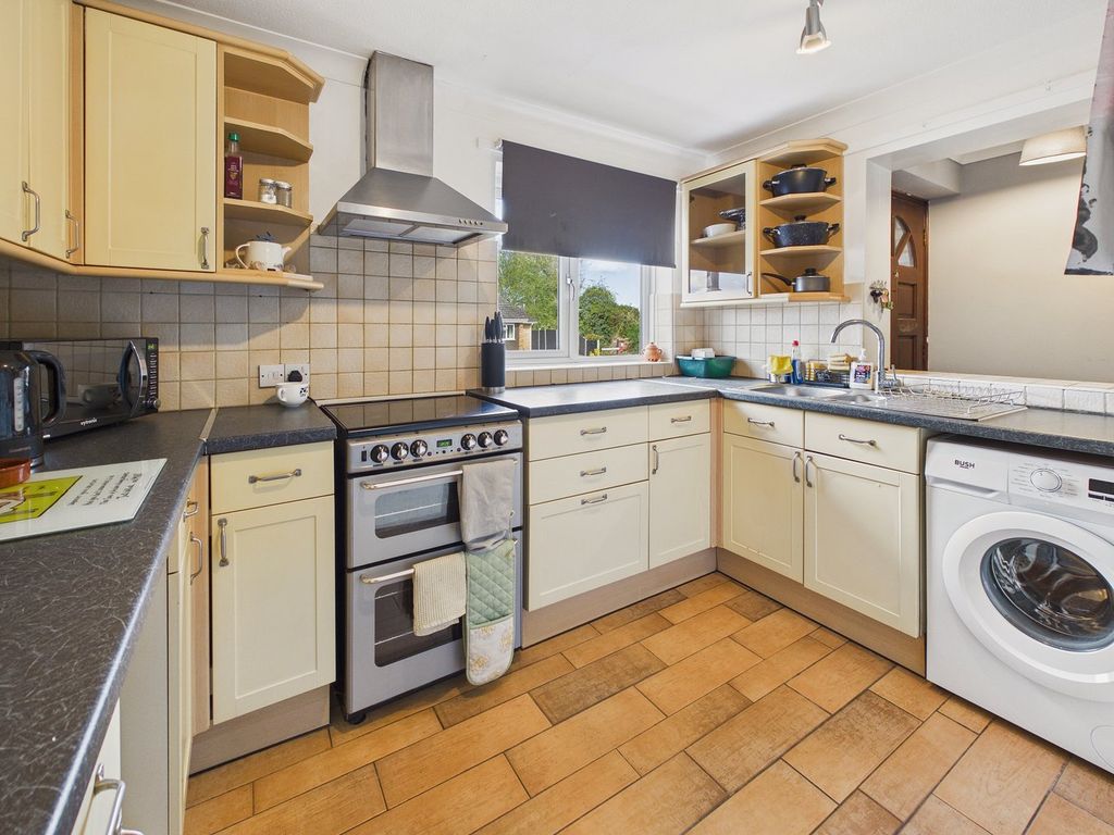 Property photo 2 of 18