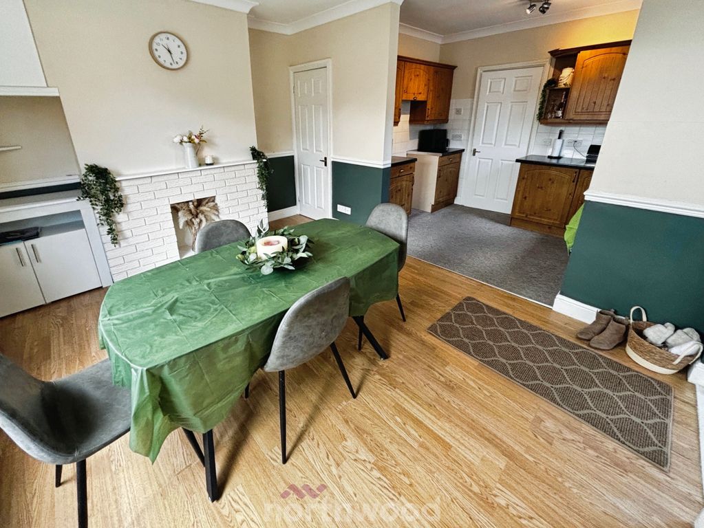 Property photo 2 of 26