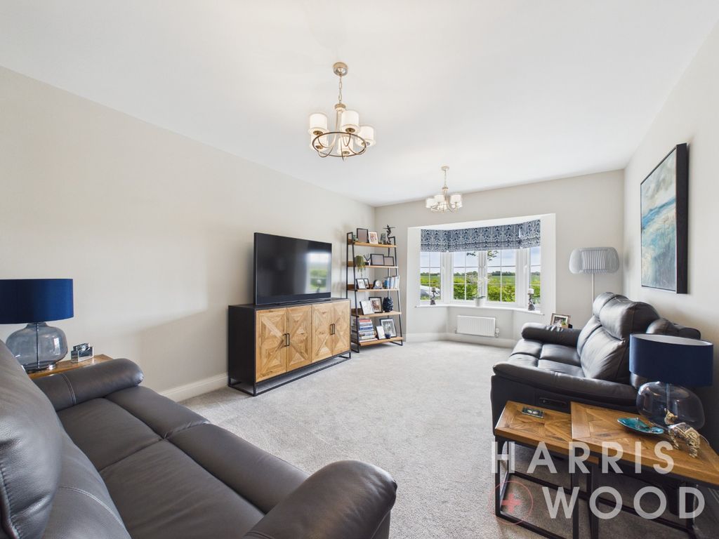 Property photo 3 of 39 4104498