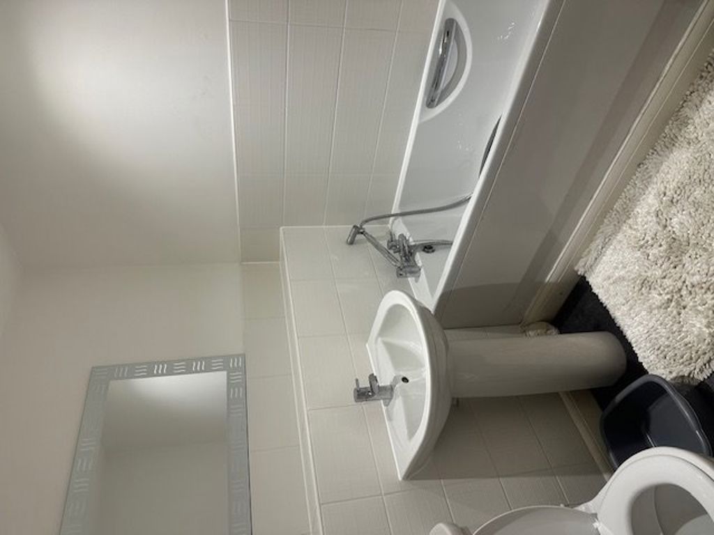 Property photo 2 of 3