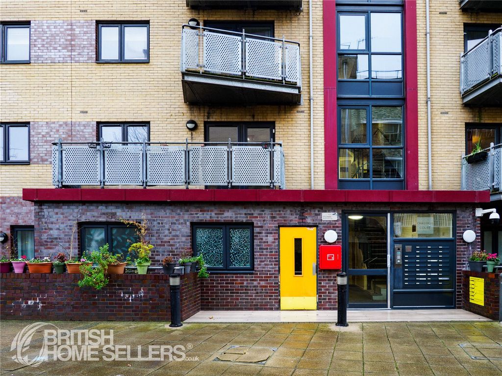 Property photo 2 of 12 Picture No. 10