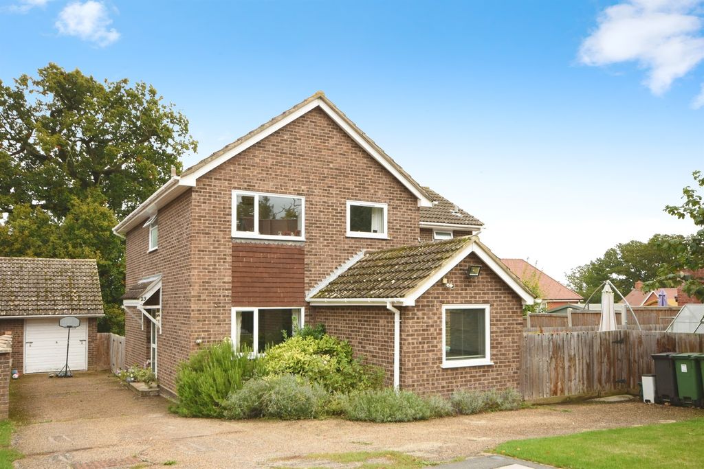 Property photo 1 of 17