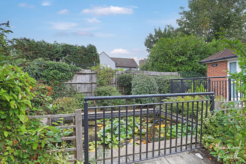 Additional image 14 of 1 bed flat for saleHigh Street, Epping CM16
