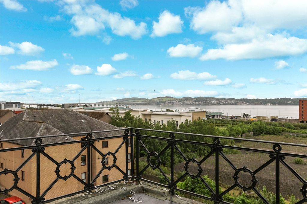 Additional image 16 of 2 bed flat for saleRoseangle, Dundee, Angus DD1