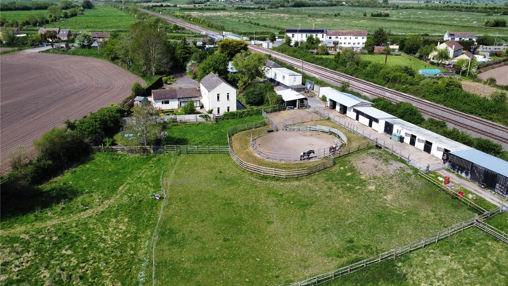 Property photo 2 of 20 Picture No. 10