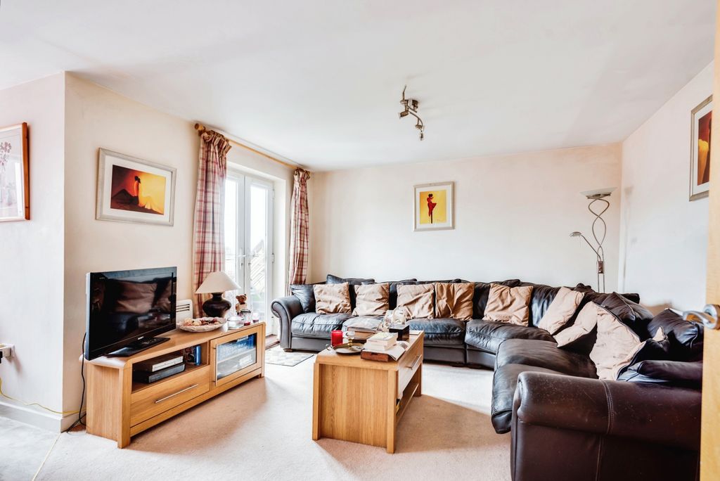Property photo 2 of 16 Photography