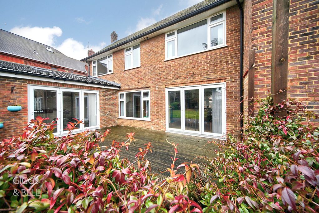 Additional image 28 of 4 bed detached house for saleOld Bedford Road, Luton, Bedfordshire LU2