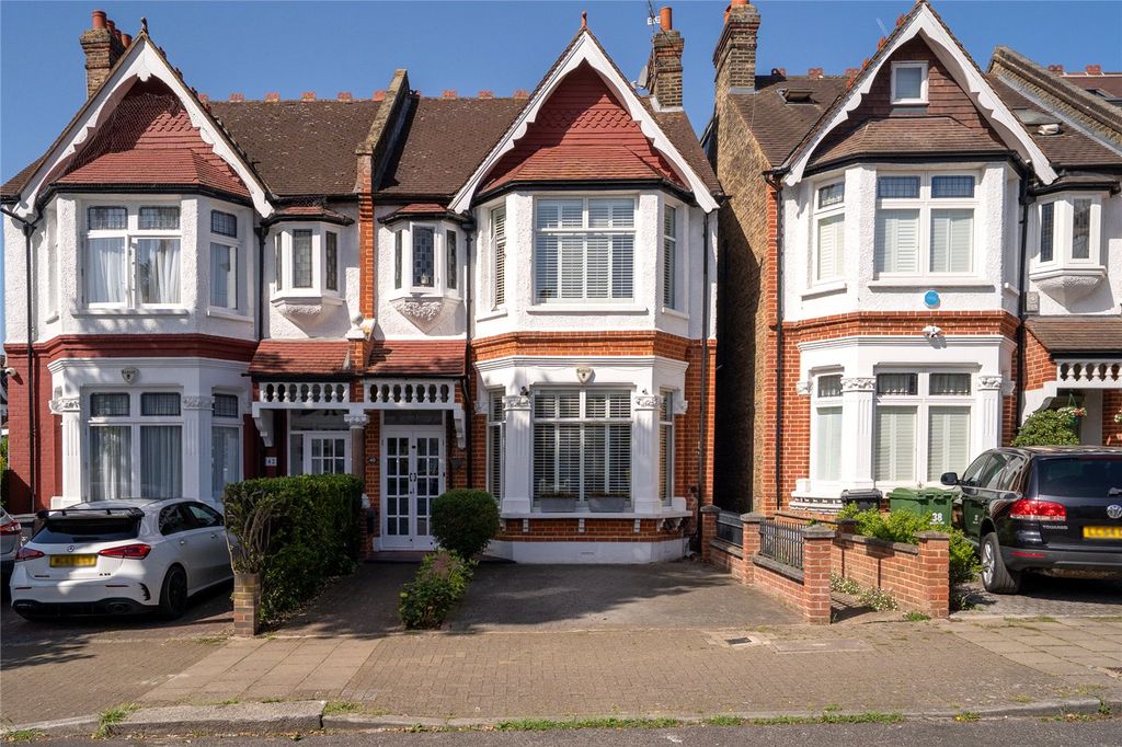 Property photo 3 of 16 Picture No. 03
