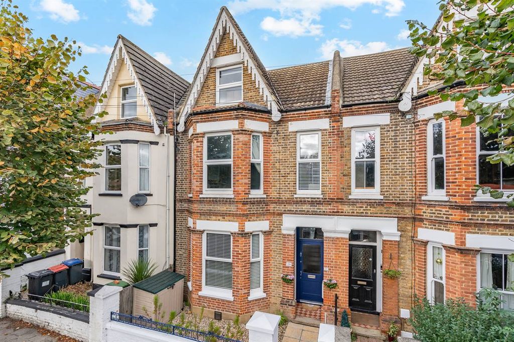 Property photo 1 of 28