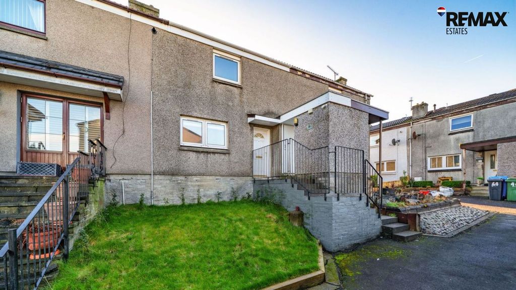 Property photo 1 of 45 Front View