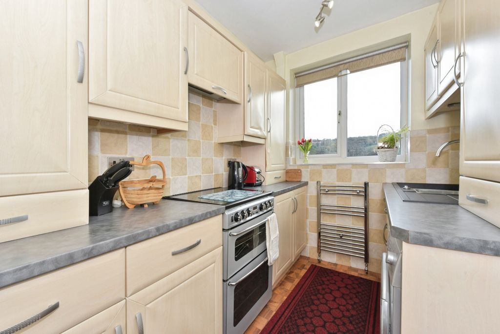 Property photo 3 of 15 Pbox-Img.Jpg