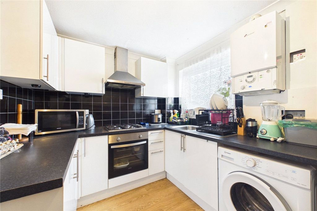 Property photo 2 of 9 Picture No. 04