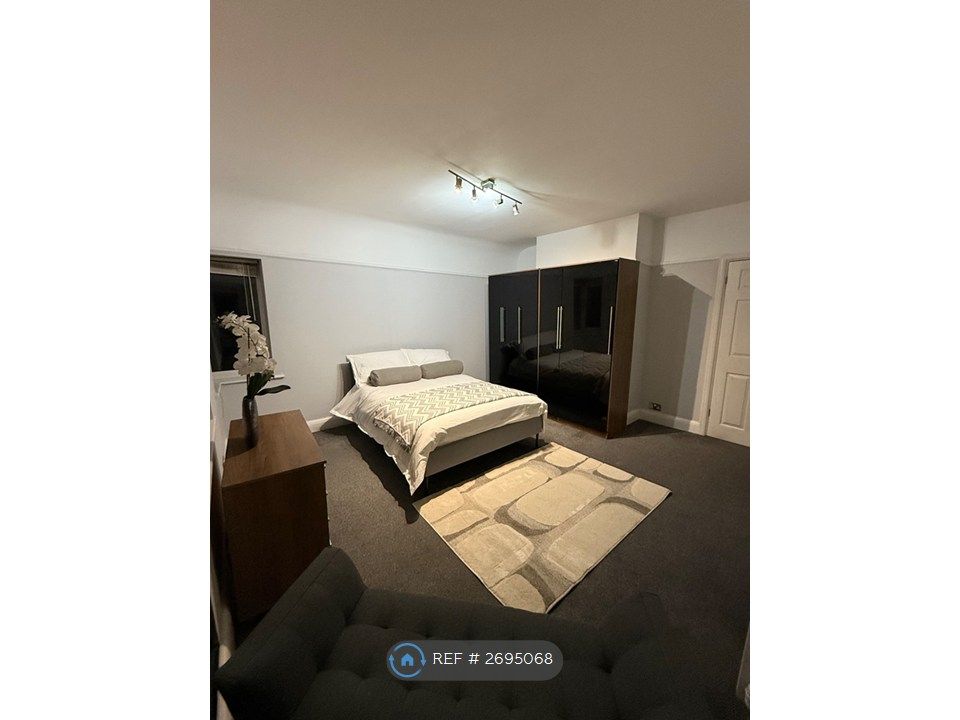 Property photo 2 of 13 Kingsize Room 1