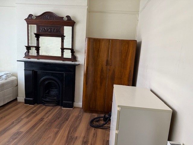 Property photo 3 of 4