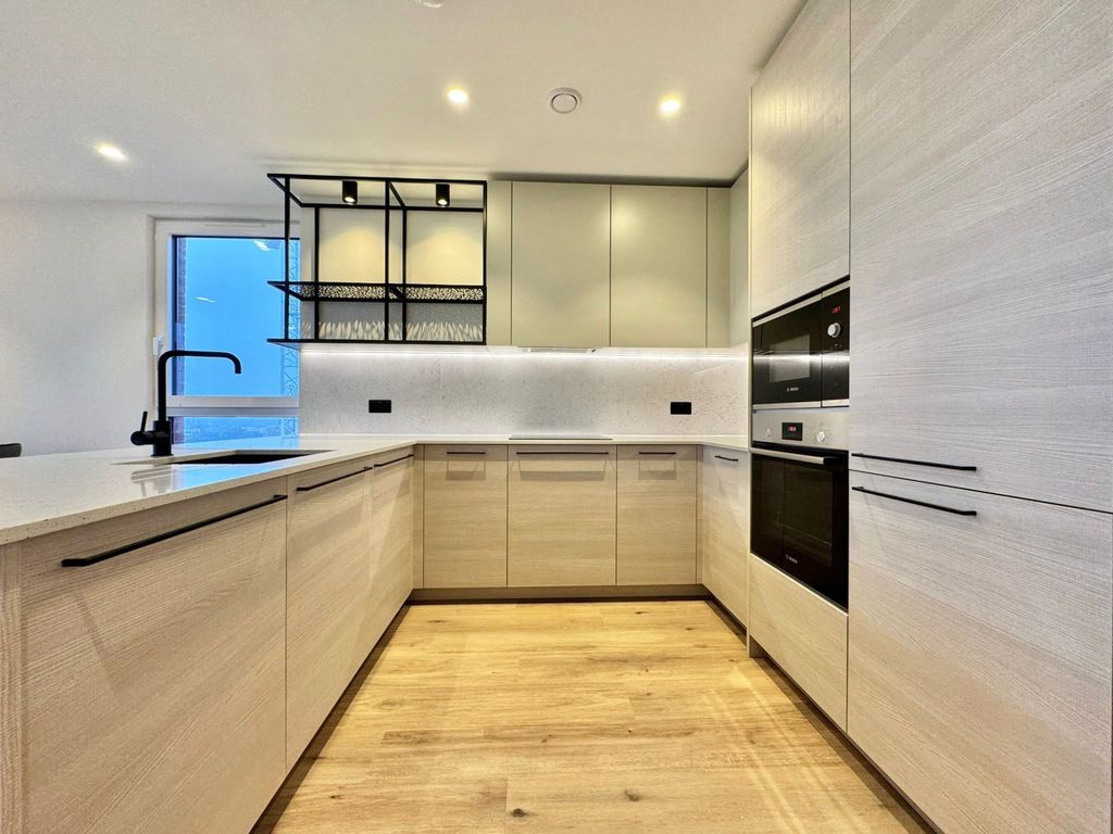 Property photo 3 of 12 Gallery