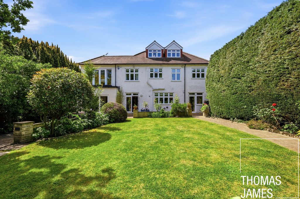 Property photo 2 of 48