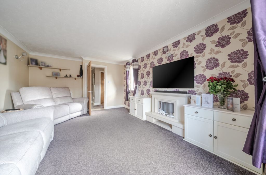 Property photo 2 of 22 1521411-7-1A0A51E7Df8B7