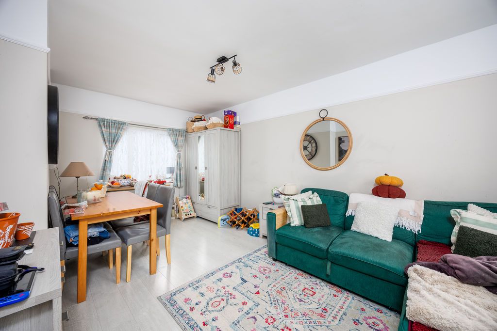 Property photo 2 of 10 Photo 1