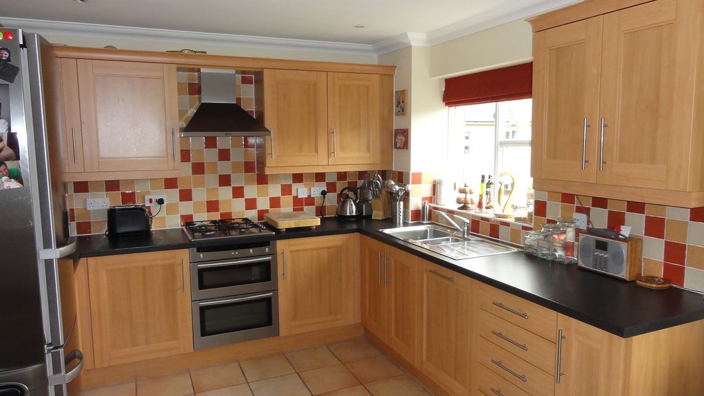 Property photo 2 of 5