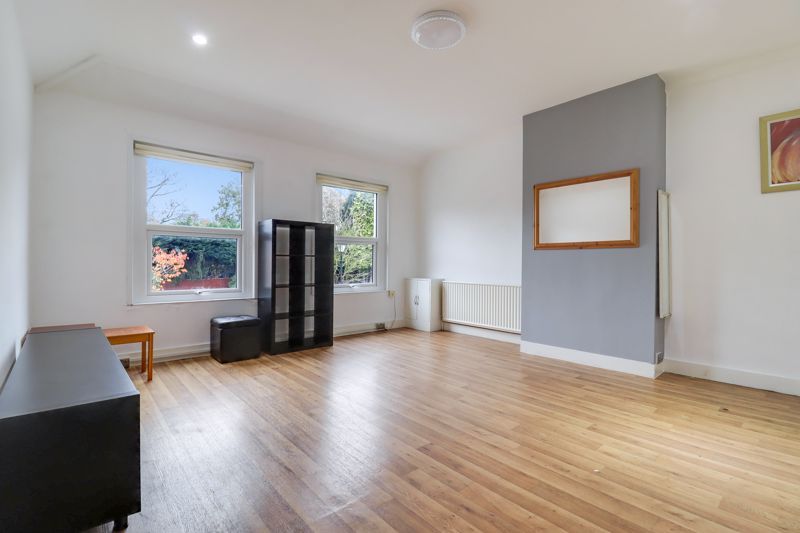 Property photo 2 of 7 Photo 3